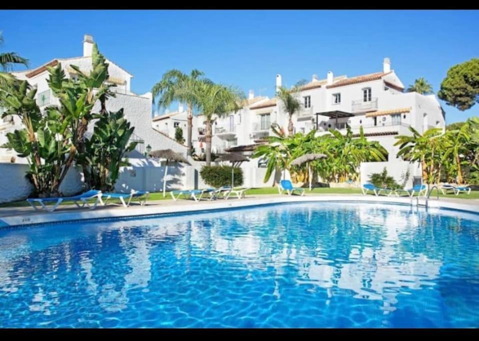 Paraiso Y Mar Apartment Estepona Bagian luar foto