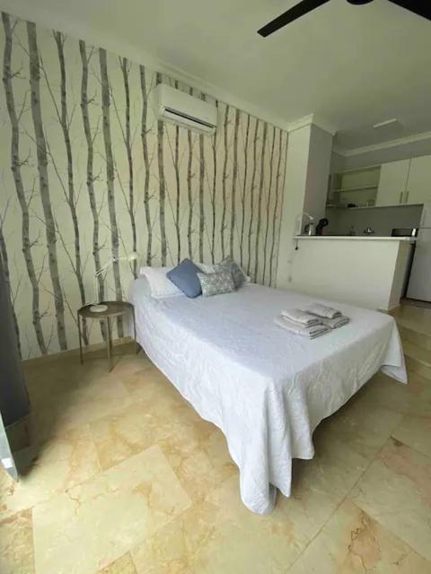 Paraiso Y Mar Apartment Estepona Bagian luar foto