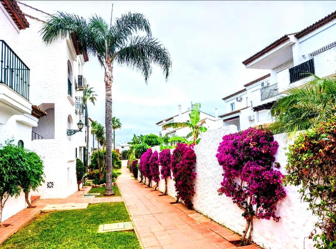 Paraiso Y Mar Apartment Estepona Bagian luar foto